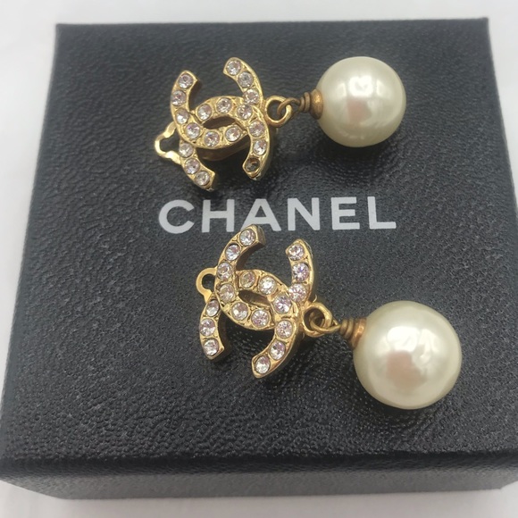 Chanel Pearl Rhinestone Drop Dangle Earrings CC - Picture 7 of 16